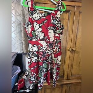 Retrolicious Frida Kalho Sleeveless Mini Dress 2XL. all cotton. fab dress